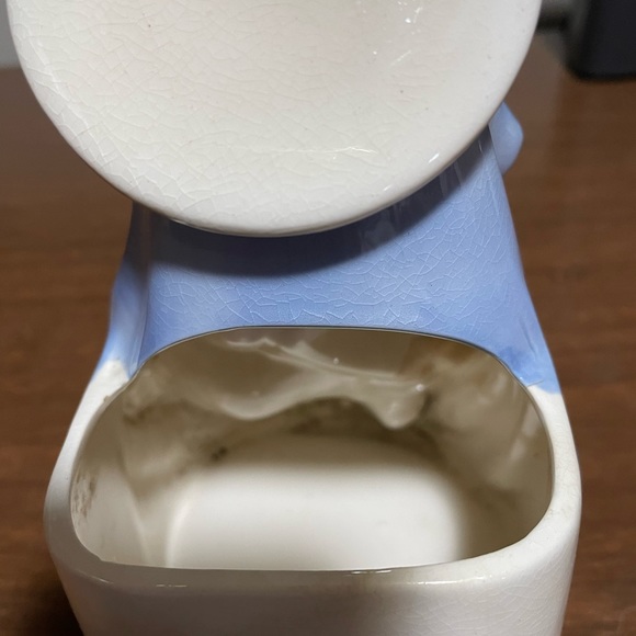 Vintage Madonna and Jesus Planter, 6.75" tall Made in Japan - Picture 4 of 10